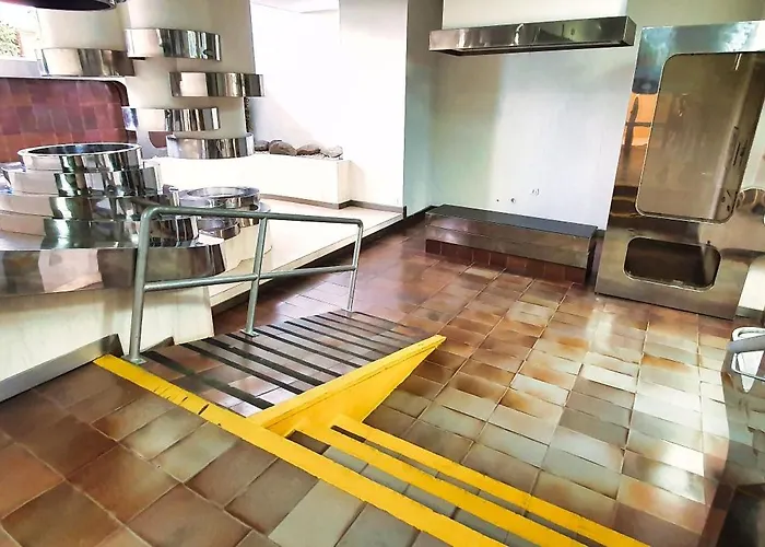 2000. Spacious On The Promenade.