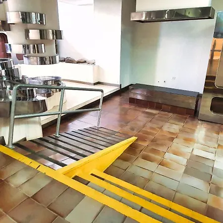 2000. Spacious On The Promenade.