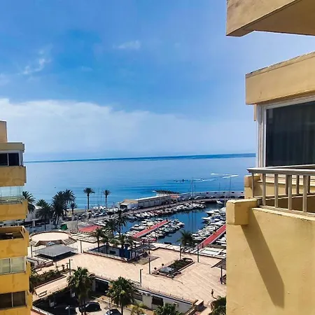 2000. Spacious On The Promenade. Daire Marbella