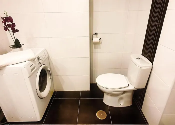 2000. Spacious On The Promenade.